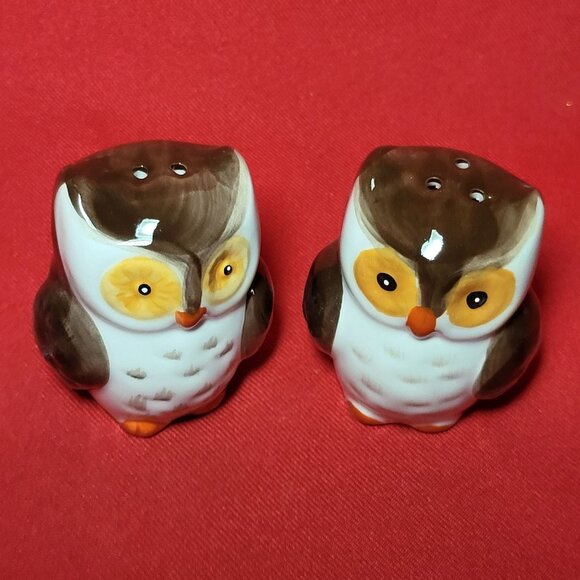 Vintage Owl Salt and Pepper Shakers Set of 2 NIB - Picture 10 of 15